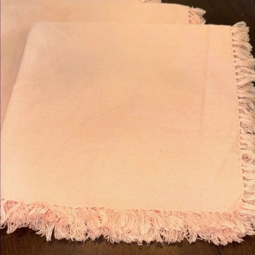Set of 4 Peach Fringe Napkins